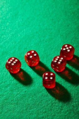 kk8888 Slots Gems Bonanza এর চলমান বিশদ ও বৈশিষ্ট্য